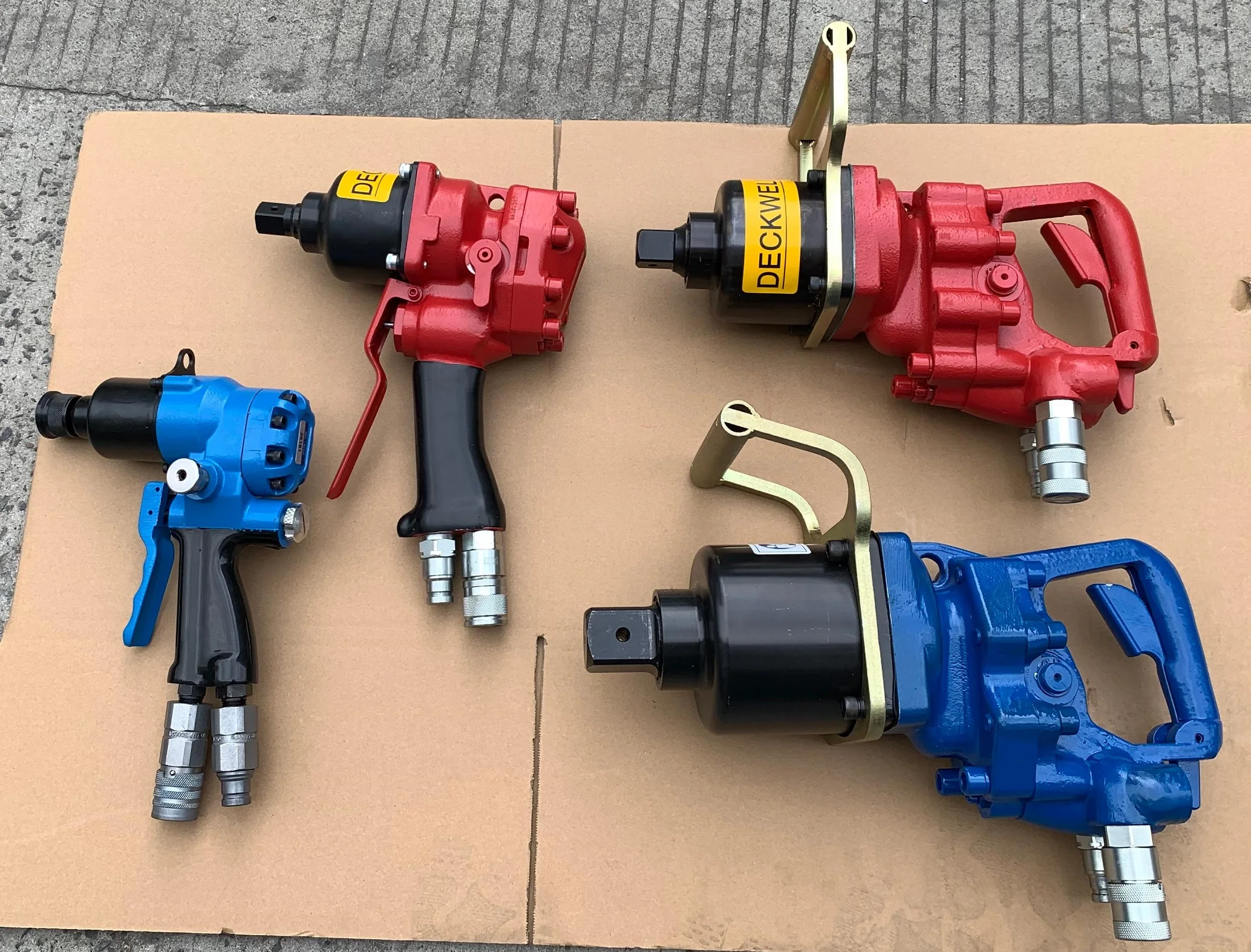 Hydraulic Impact Wrench for Tightening or Loosening of Bolts