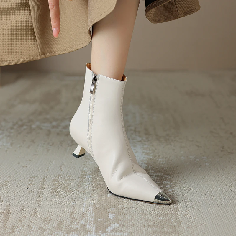 Petite Footwear Split Leather Women Ankle Boots Autumn Winter Mid Thin Heels Black White Pointed Toe Boot SmallHut-HG182