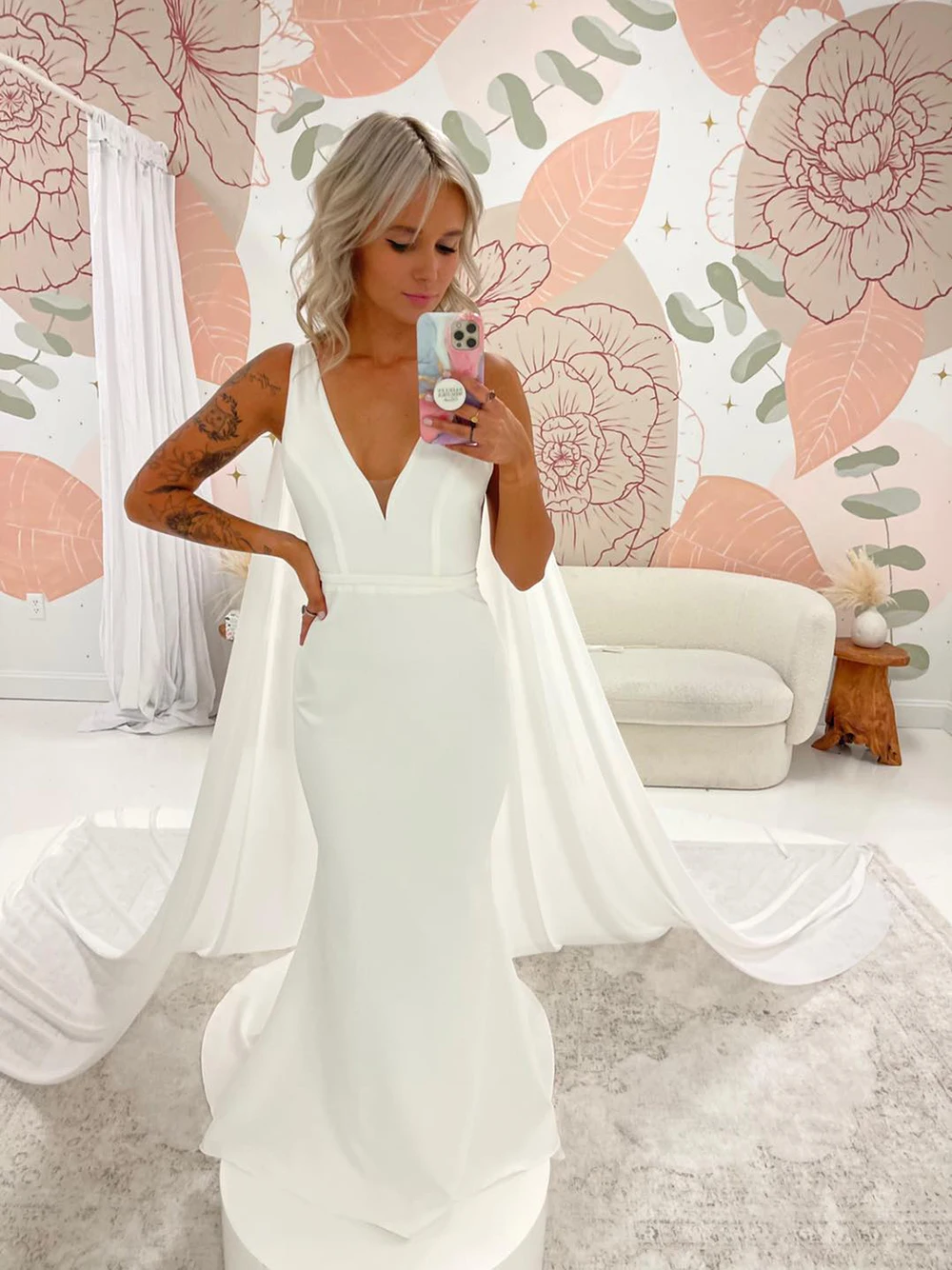 V Neck Column Crepe Wedding Dress Detachable Chiffon Shoulder Wings Customized Belt Simple V Neck Backless Satin Bridal Gowns