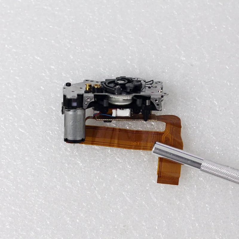 Neue Reparaturteile für die Montageantriebsmotor für Nikon D5100 D3100 SLR