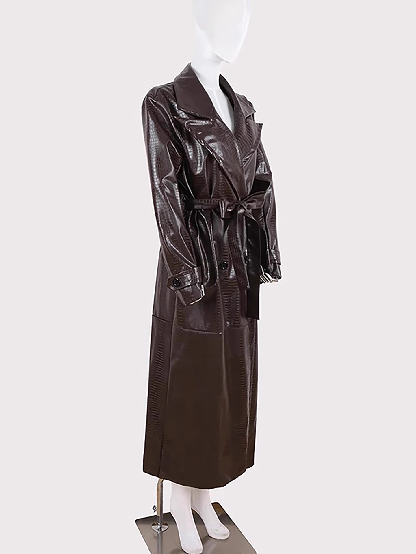 

Весенне-осенний длинный блестящий плащ из искусственной кожи с крокодиловым принтом для женщин, двубортный плащ с поясом, роскошная европейская мода 2025 тренч женский