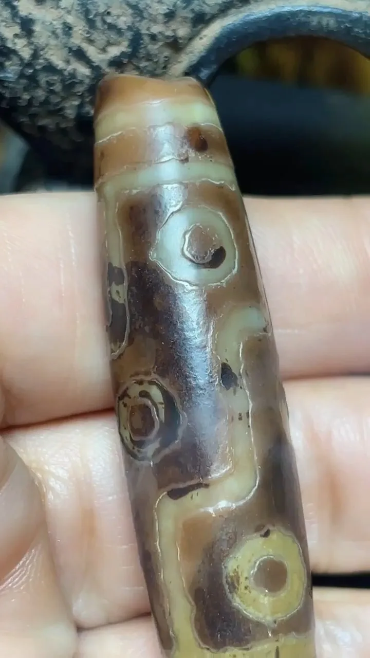 Tibetan Nepalese Himalayan Bead Ancient Agate Old Dzi Talisman 9 eye Bead Amulet