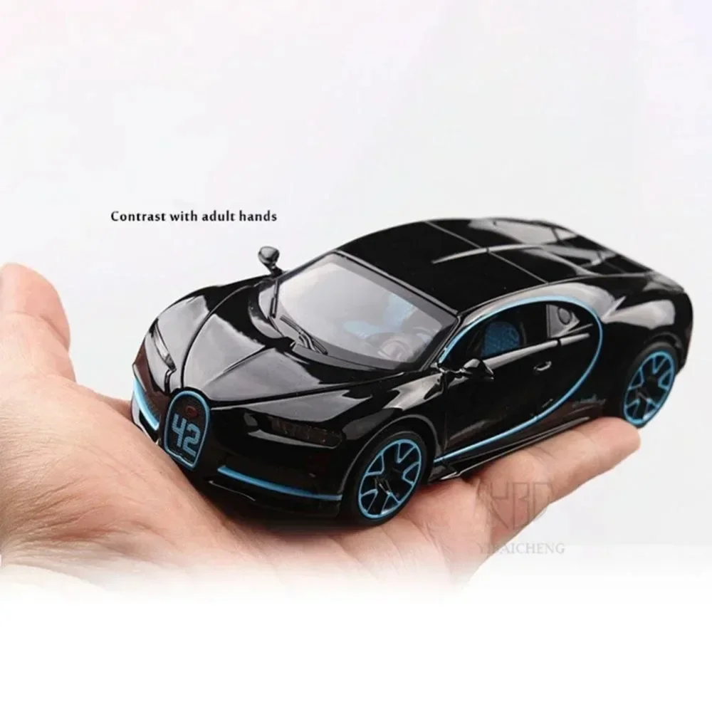 1:32 Bugatti Chiron Auto Modell Legierung Diecast Spielzeug Metall Supercar Sound Licht Zurückziehen Türen Geöffnet Weihnachten Geschenke für Kinder