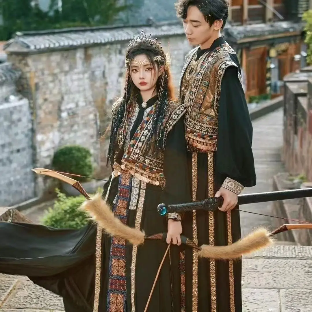 

National Style Couples Costume Men Women Traditional Xinjiang Exotic Clothing Vintage Travel Photography Suits Niche Outfits
