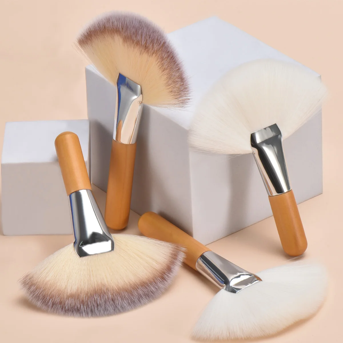 1 Pcs Wooden Handle Makeup Brush, Leftover Brush High-Gloss Brush, Nail Dust Brush, Multi-Functional Makeup Tool
