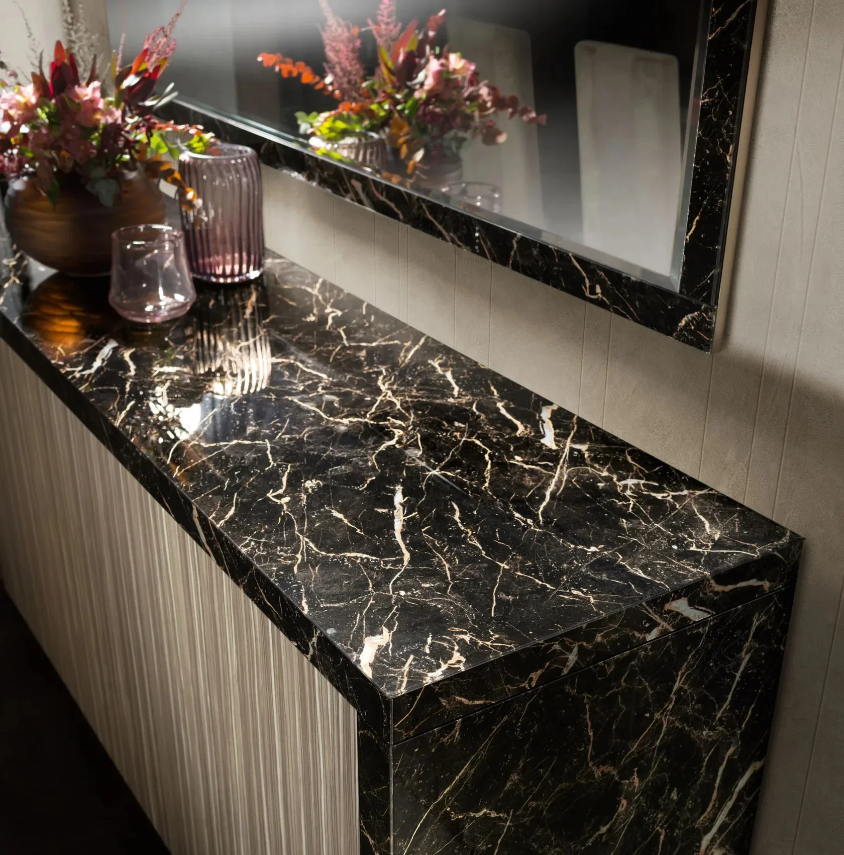 

Customized Dining Room Side Cabinet Storage Cabinet For Italian Villa Light Luxury Natural Marble Restaurant Sideboard