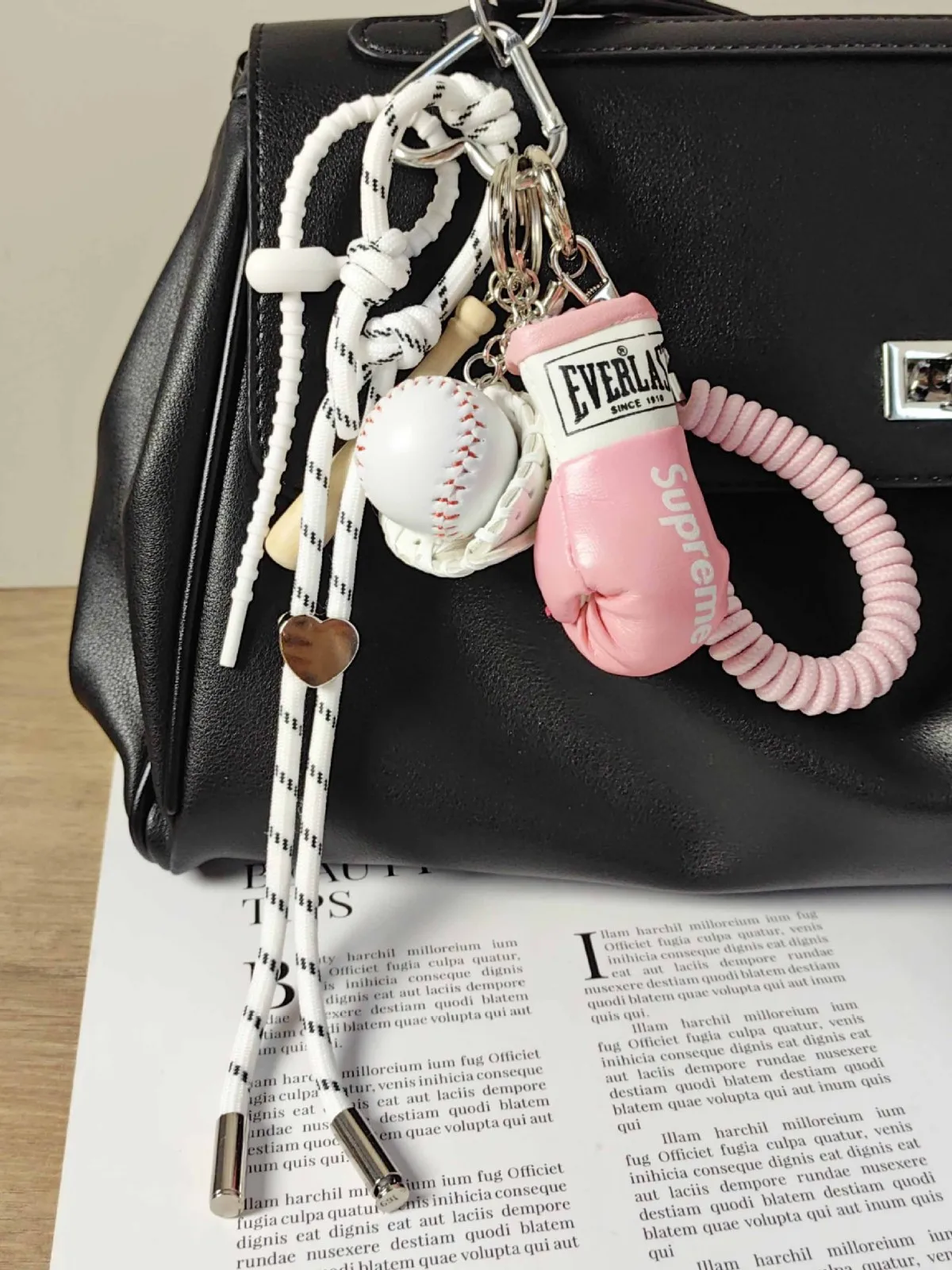 Miu series manual braided rope Pink boxing gloves Pendant White baseball Backpack keychain