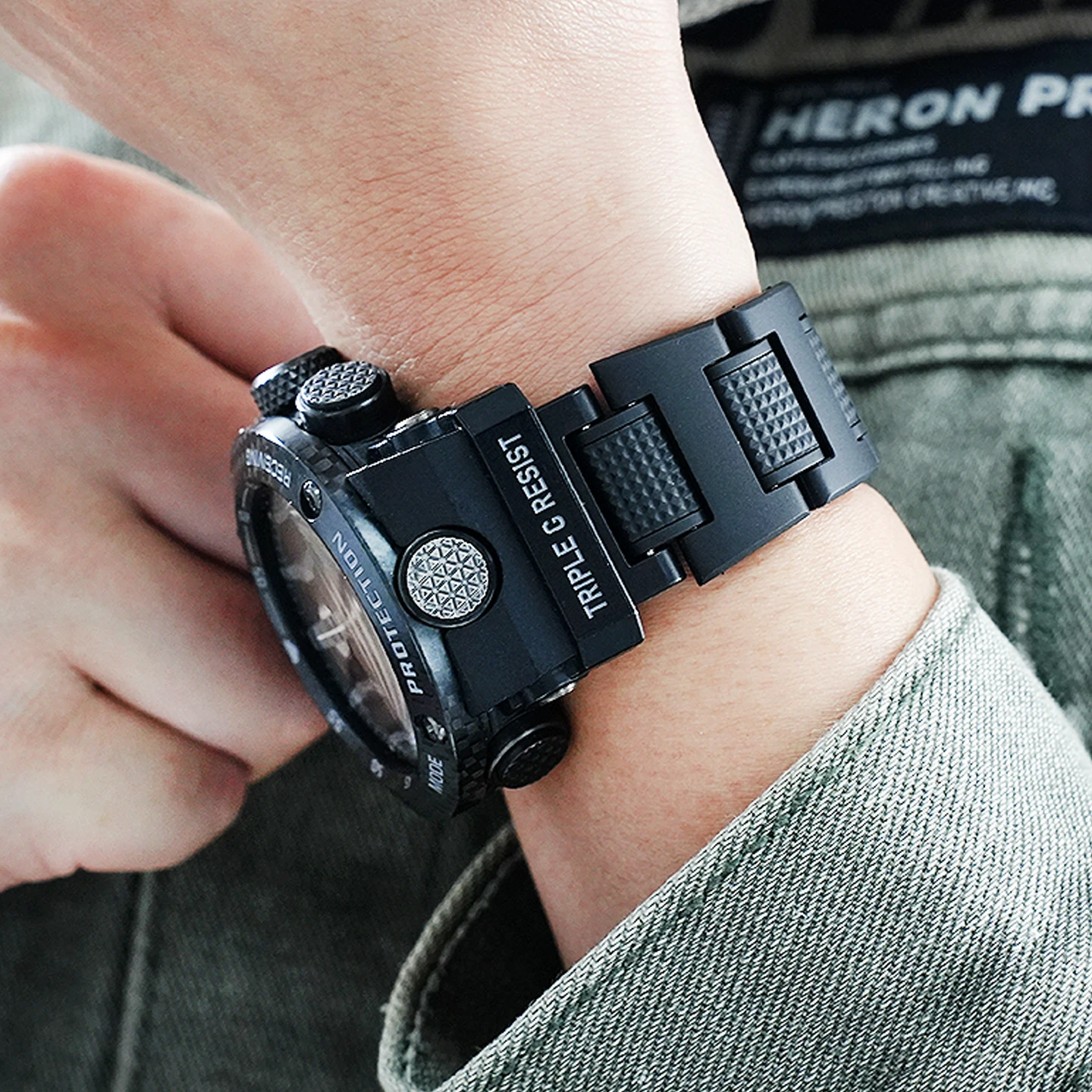

For Casio GWR-B1000 Sky Commander 5588 “Sky Warrior” Edition: Ultra-Light Plastic-Steel Strap (G-SHOCK Modification Accessory)