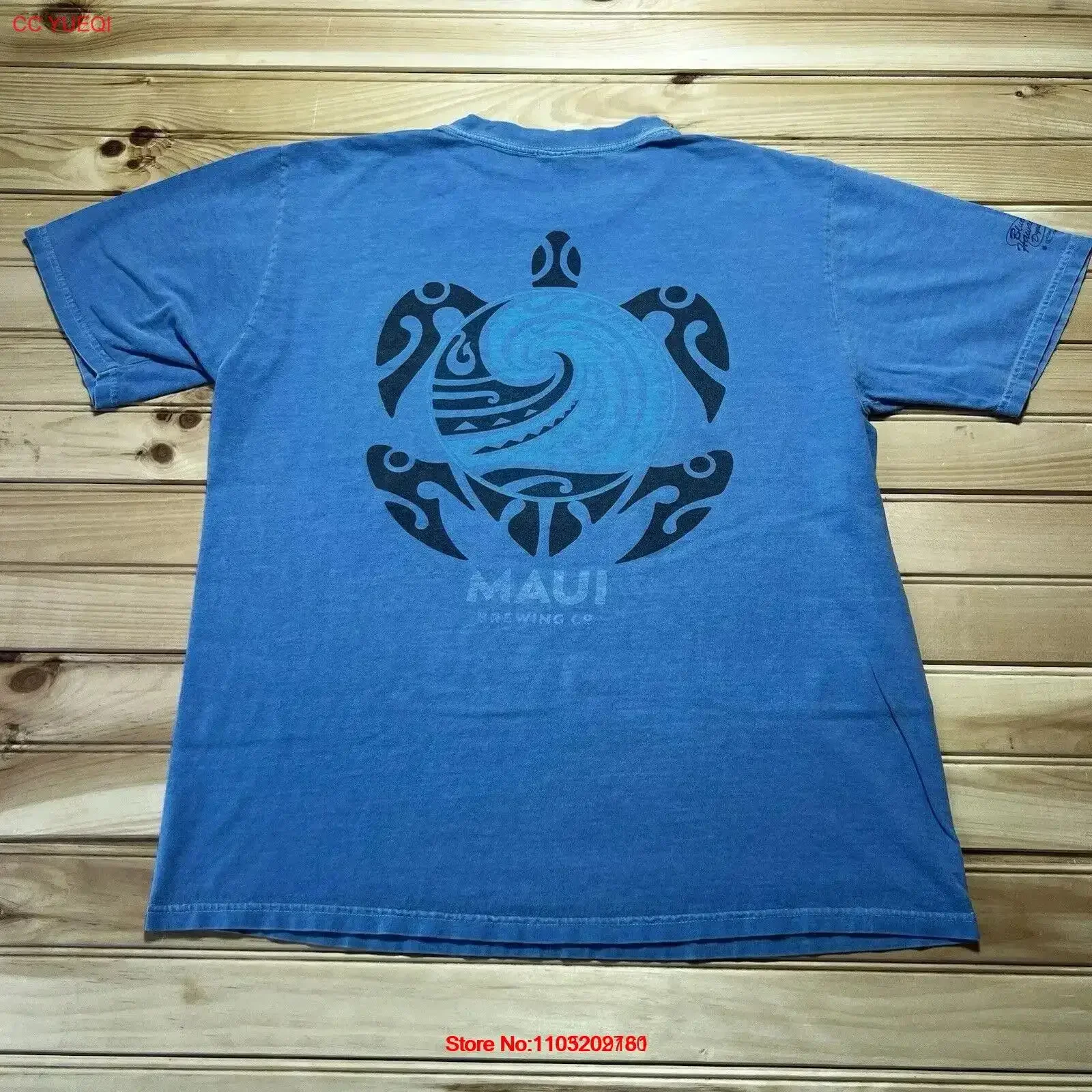 

Винтажная футболка 90-х годов Y2K Maui Brew Crazy, окрашенная в синий черепаха, размер океана, средний стираный топ для повседневной носки, винтажная стираная футболка с графикой