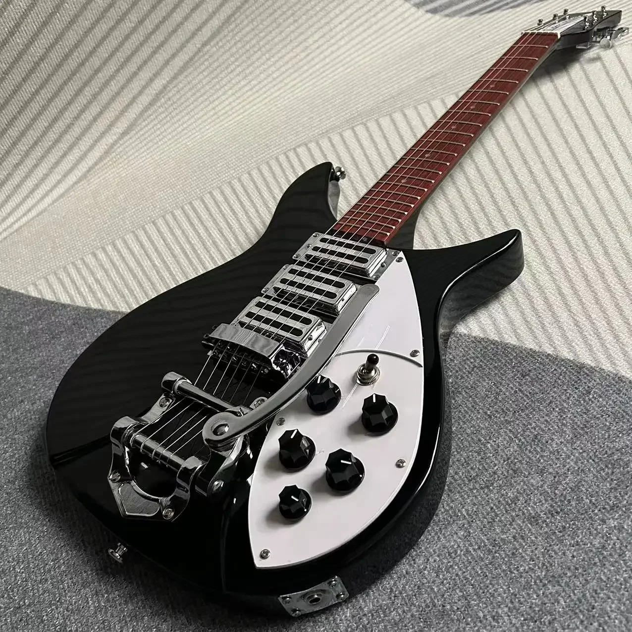 Rickenbacker 325 Electric Guitar, Tremolos System Bridge, Black Color, Rosewood Fretboard, 6 Strings Guitarra