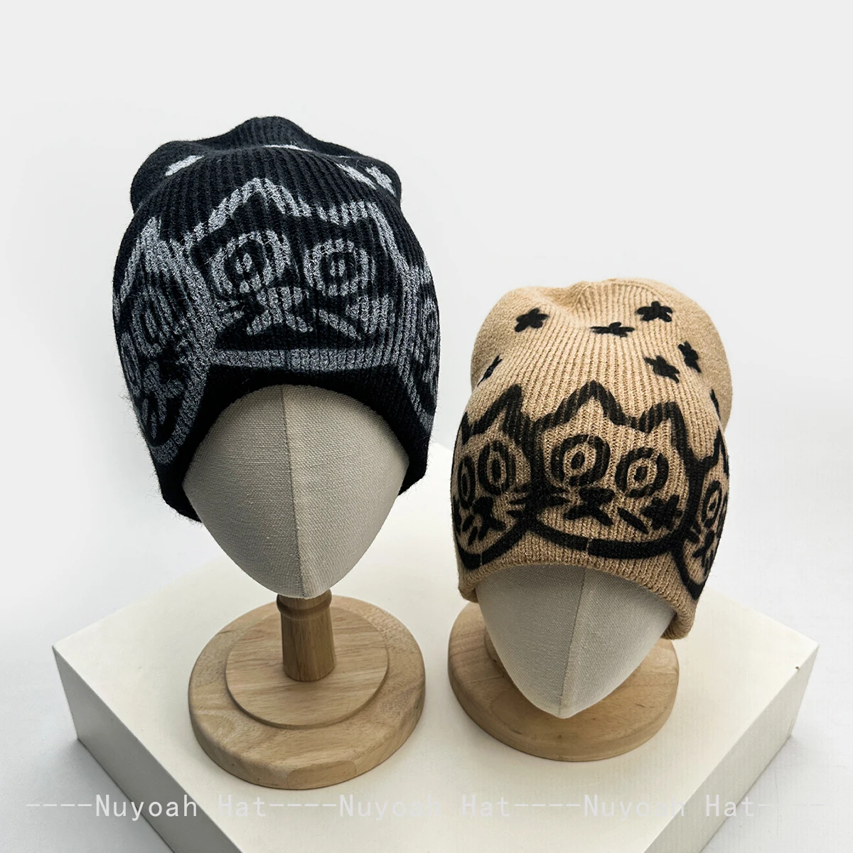 New Men Women Korean Cartoon Spray Painted Cats Flowers Knitted Hats Warm Retro Versatile Color Block Beanies Cute Fashion Ins