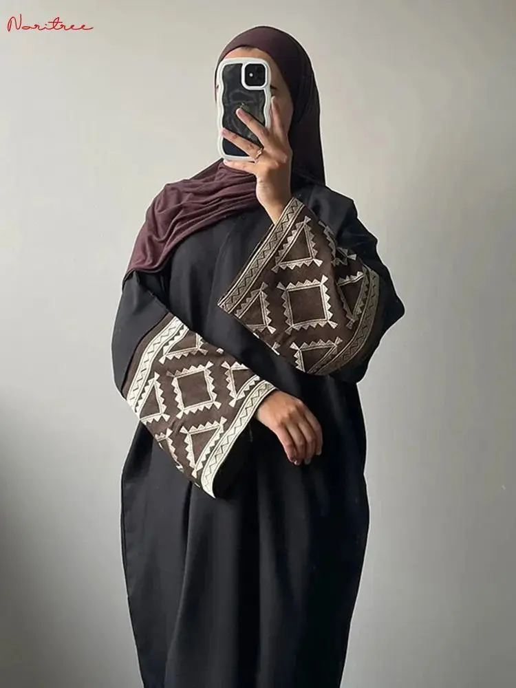 Fashion Embroidery Kimono Oversized Muslim Robe abaya syari female full length Loose Muslim abaya Worship Service abayas wy1995