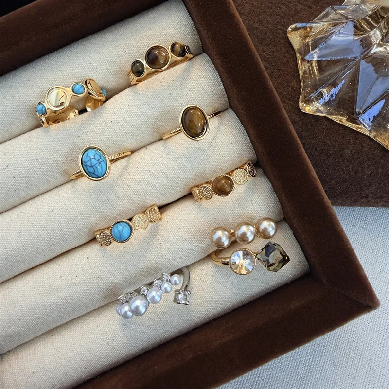 

Retro Court Sle Gold Turquoise Ring Ele Open Pearl Sugar Cube Faionable Precision Lady's Ring for Various Ocns