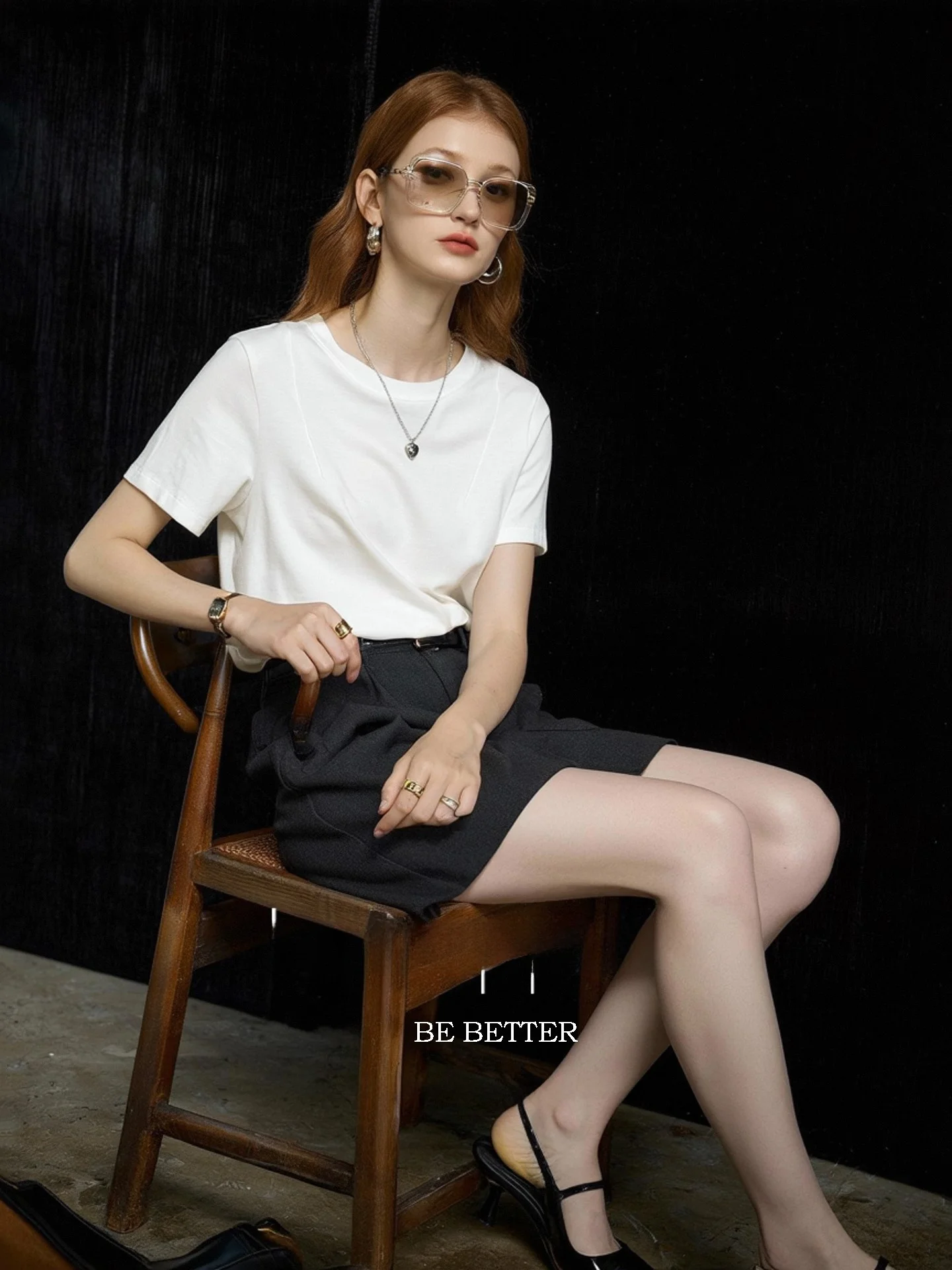 

Huaappuw Casual White round Neck T-Shirt Summer 2026 New Style Short Sleeve Commute Versatile Top French Style Standard Fit