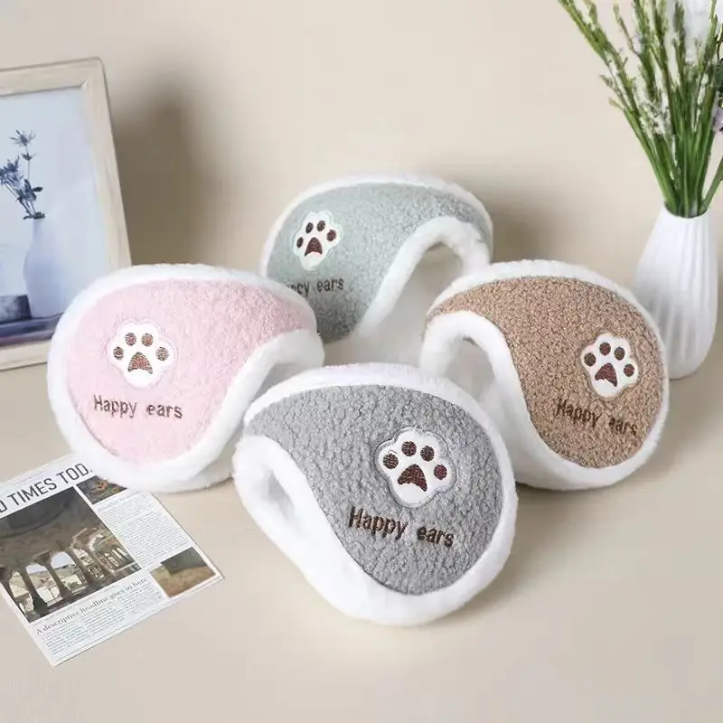 

Creative Winter Warm and Windproof Plush Earmuffs Cute Cartoon Bear Paw Pattern Women's Ear Cover Suitable for Outdoor Cycling