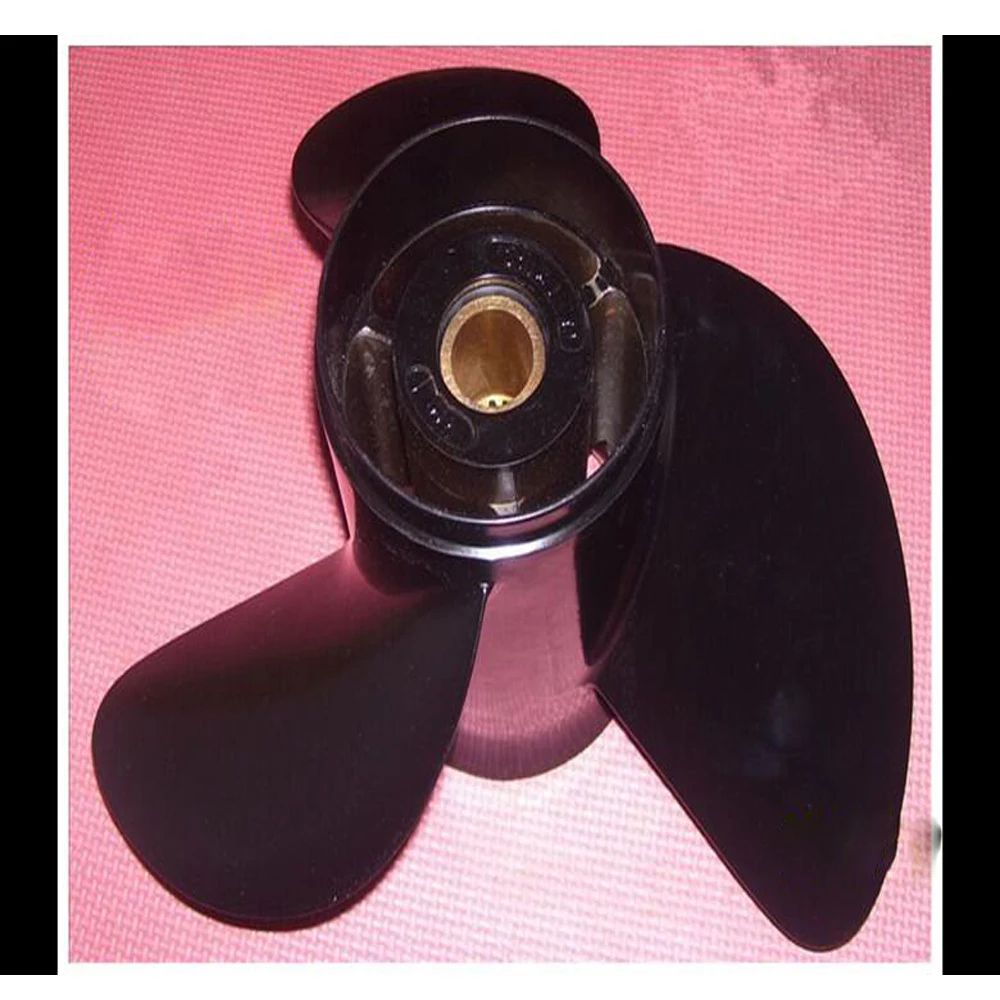 ใบพัดสแตนเลสสีดําสําหรับมอเตอร์นอกเรือ Yamaha 4 จังหวะ 150-225 หมายเลขรุ่น 133/4x19เอ็ม