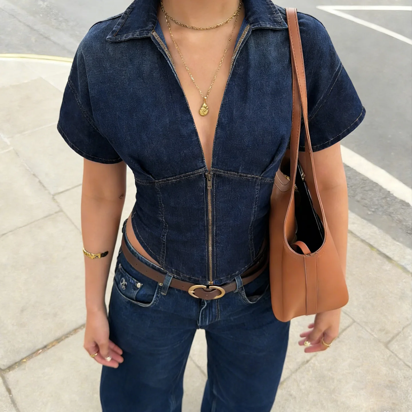 

Women's 2026 New Streetwear Irregular Zip Up V Neck Denim Crop Top Waist Cinched Short Sleeve T Shirt