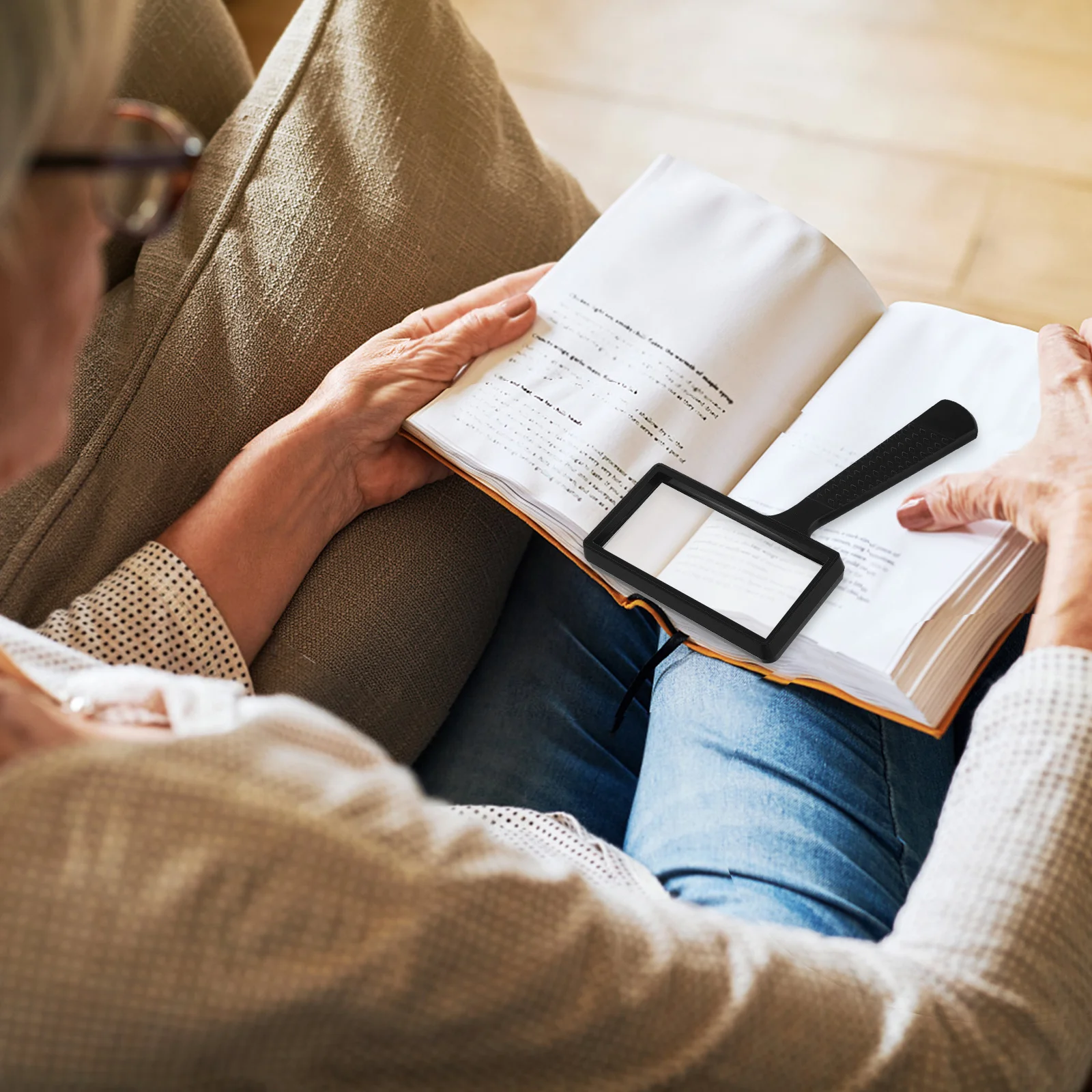 

2Pcs 3x Rectangular Magnifying Glass Handheld for Seniors Reading Newspapers Books Scratch Resistant Comfortable Grip