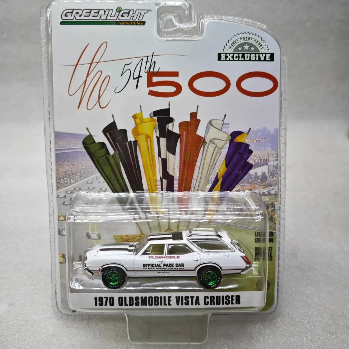 

Green Light 1:64 1972 Oldsmobile Vista Cruiser Vista Cruiser Green MachineMiniature Alloy Car Models Fashionable Collectible OrM