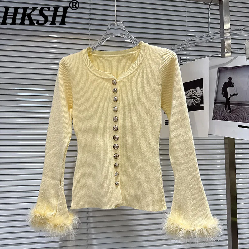 

HKSH Autumn Winter New Women Sweater Single Breasted Long Sleeved Furry Cuff Socialite Elegant High-end Knitted Cardigan HK12902