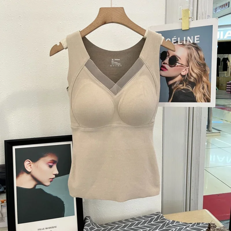 Immagine 3: Gilet termico da donna con scollo a V e coppe integrate, intimo termico per autunno e inverno