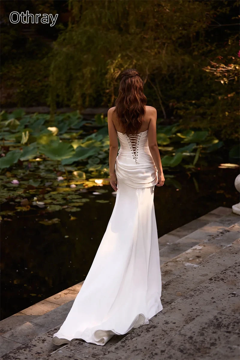 Strapless 인어 웨딩 드레스 민소매 Ruched Coset 뒤로 신부 가운 스윕 기차 맞춤형 Vestidos De Noiva