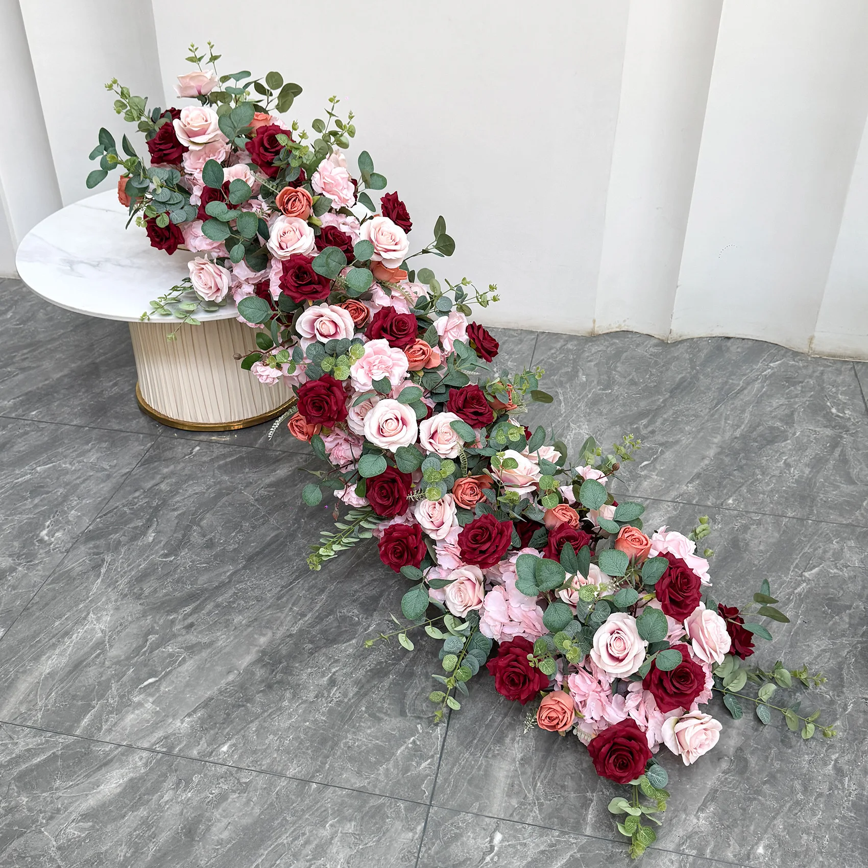 

Table flowers wedding background wall decoration flower row arch window exhibition hall layout fake long row flowers