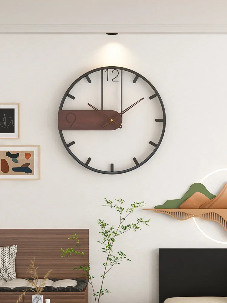 

The product can be customized. Clock wall clock living room personality creative fashion luxury clock wall hanging modern