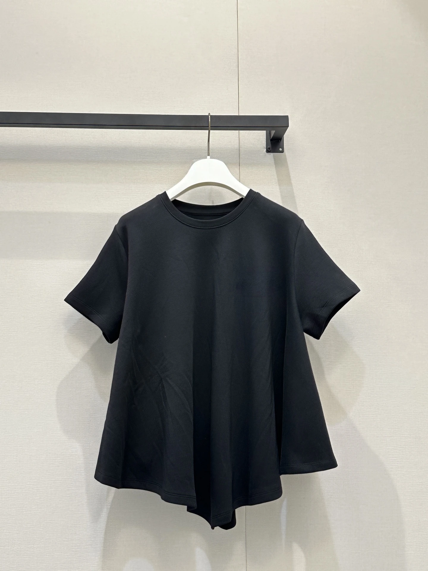 Casual Embroidered Logo round Neck Short Sleeve T-Shirt Irregular Hemline Fashionable All-Match Cotton Moisture-Wicking Ladie...