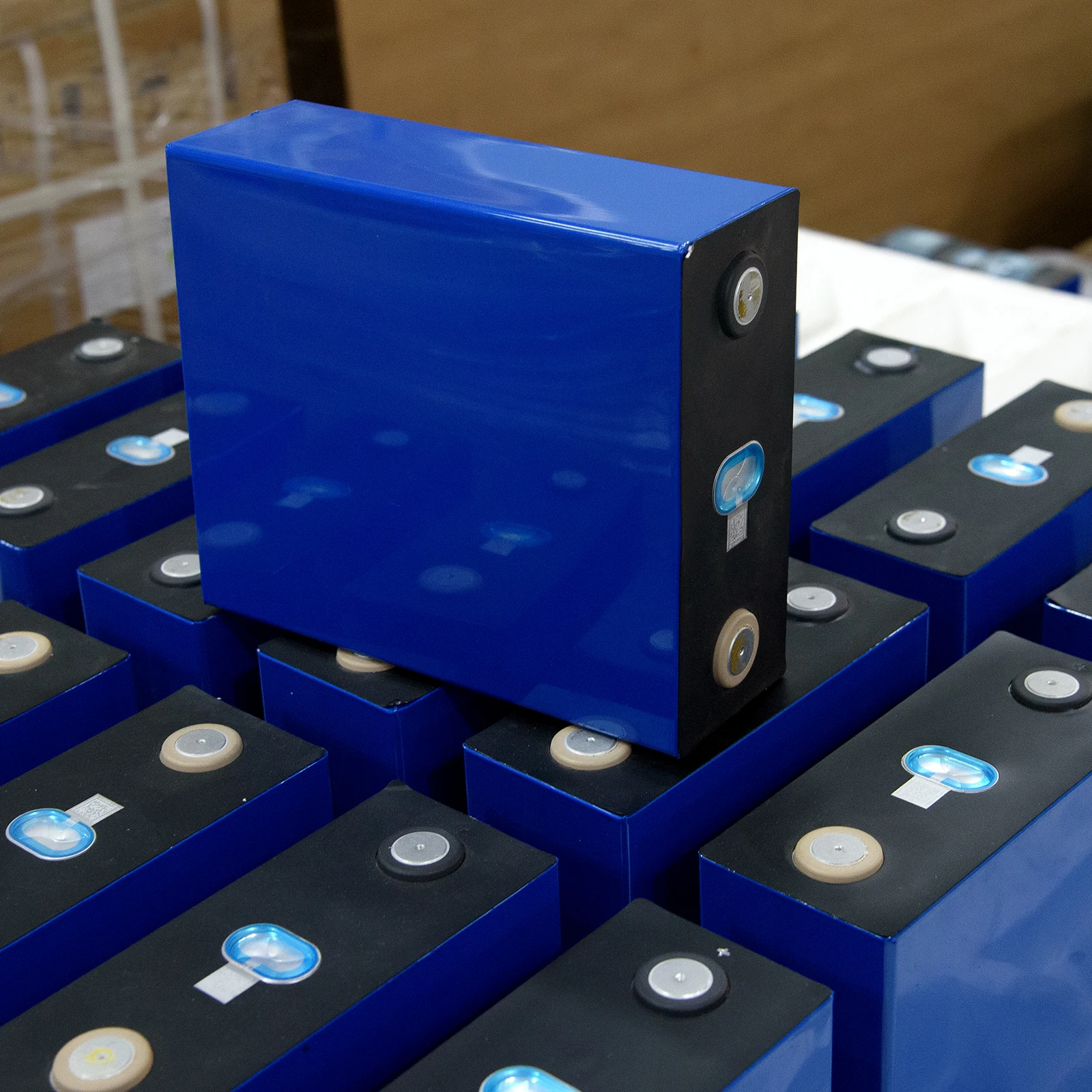 

High Quality Rechargeable LiFePO4 Battery Cell EV E 3.2V 330Ah Lithium Ion Batteries for Energy Storage System
