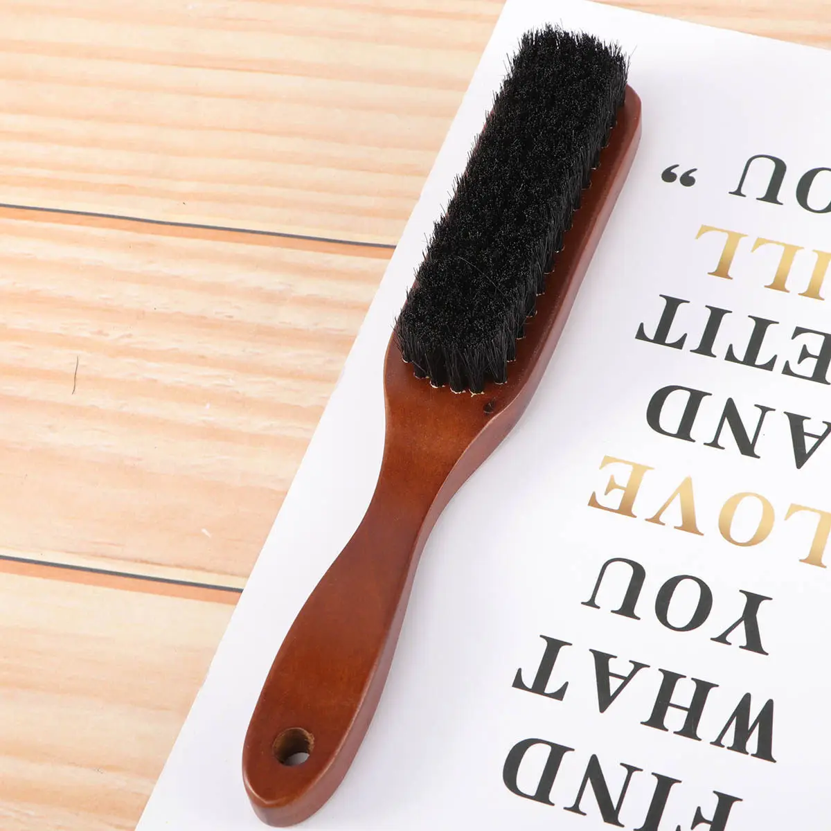 1Pcs Men Beard Brush Professional Design Comfort Grip Wood Handle Small Size Easy Carry Daily Grooming Styling Essential