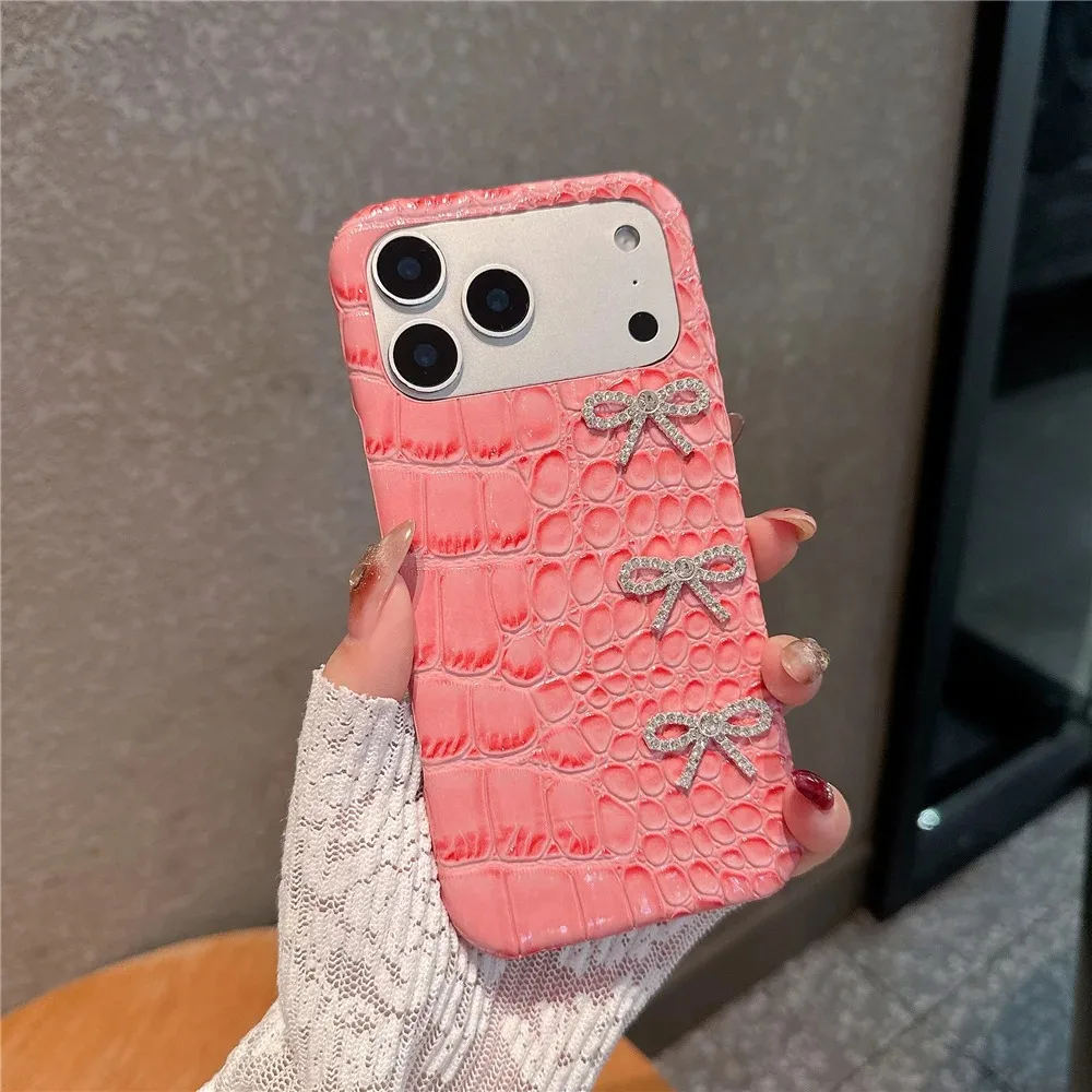 

Luxury 3D Rhinestone Bow Design Crocodile PU Leather pattern Phone Case for iPhone 13 14 15 1 6 17Pro Max Plus new Cover﻿﻿﻿﻿﻿﻿﻿﻿