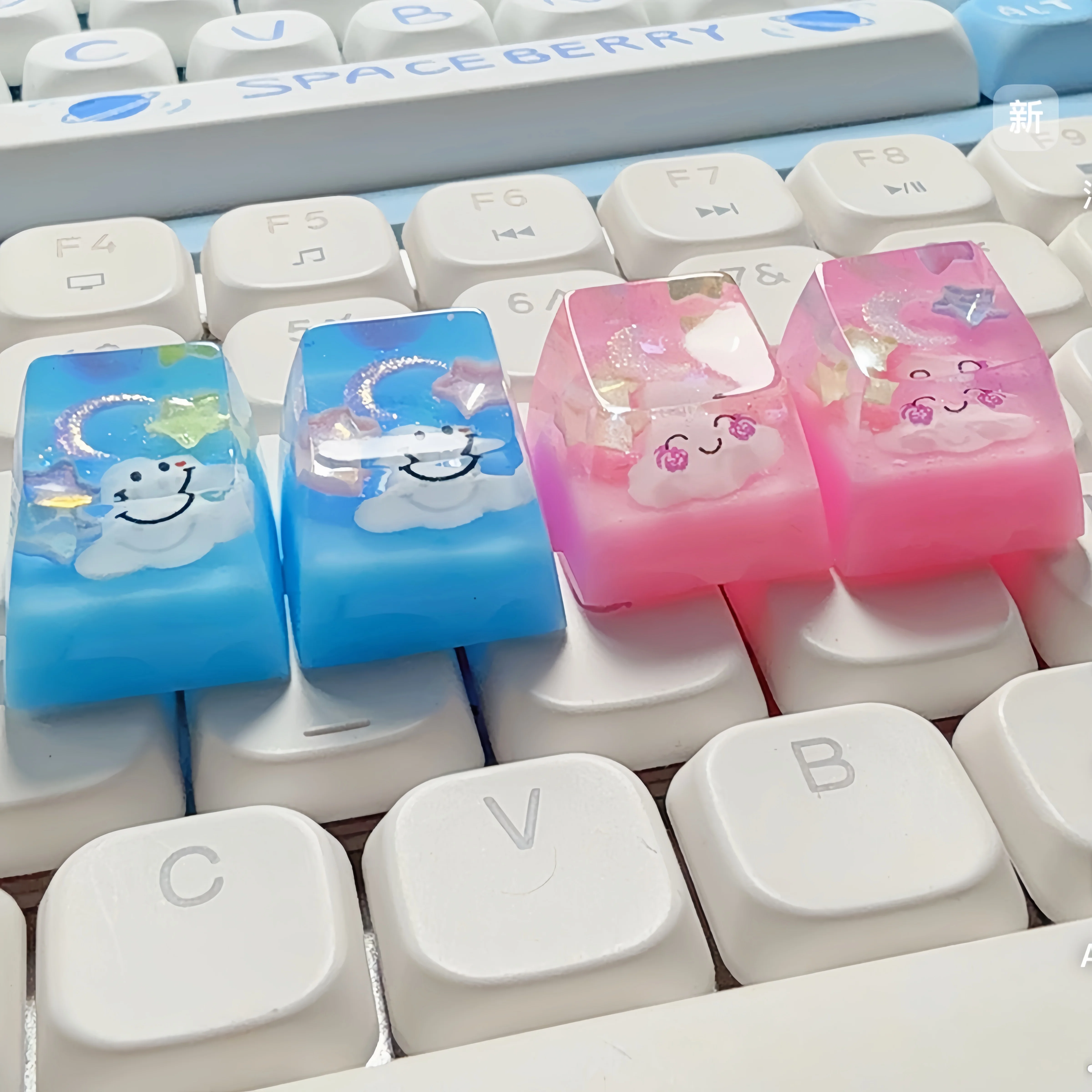 Original Resin Drip Glue Transparent Smile Sky Keycap Mechanical Keyboard Cross Axis Computer Peripherals view 2