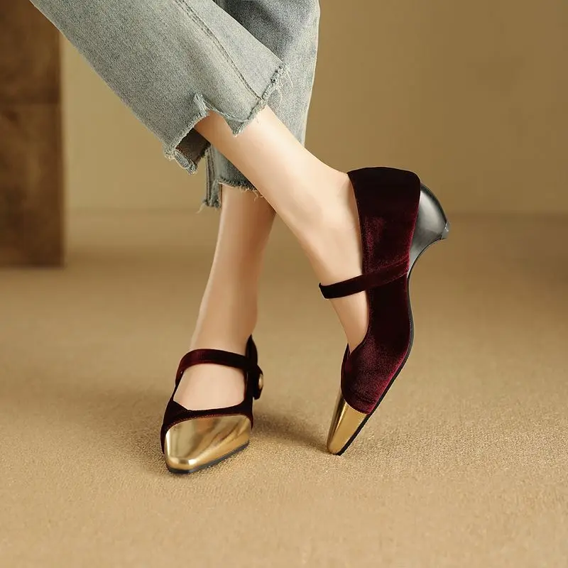Girseaby 2025 novo design feminino bombas dedo do pé quadrado cunhas 5cm fivela cinta rebanho camurça cor misturada 32 33 46 47 48 sapatos de moda