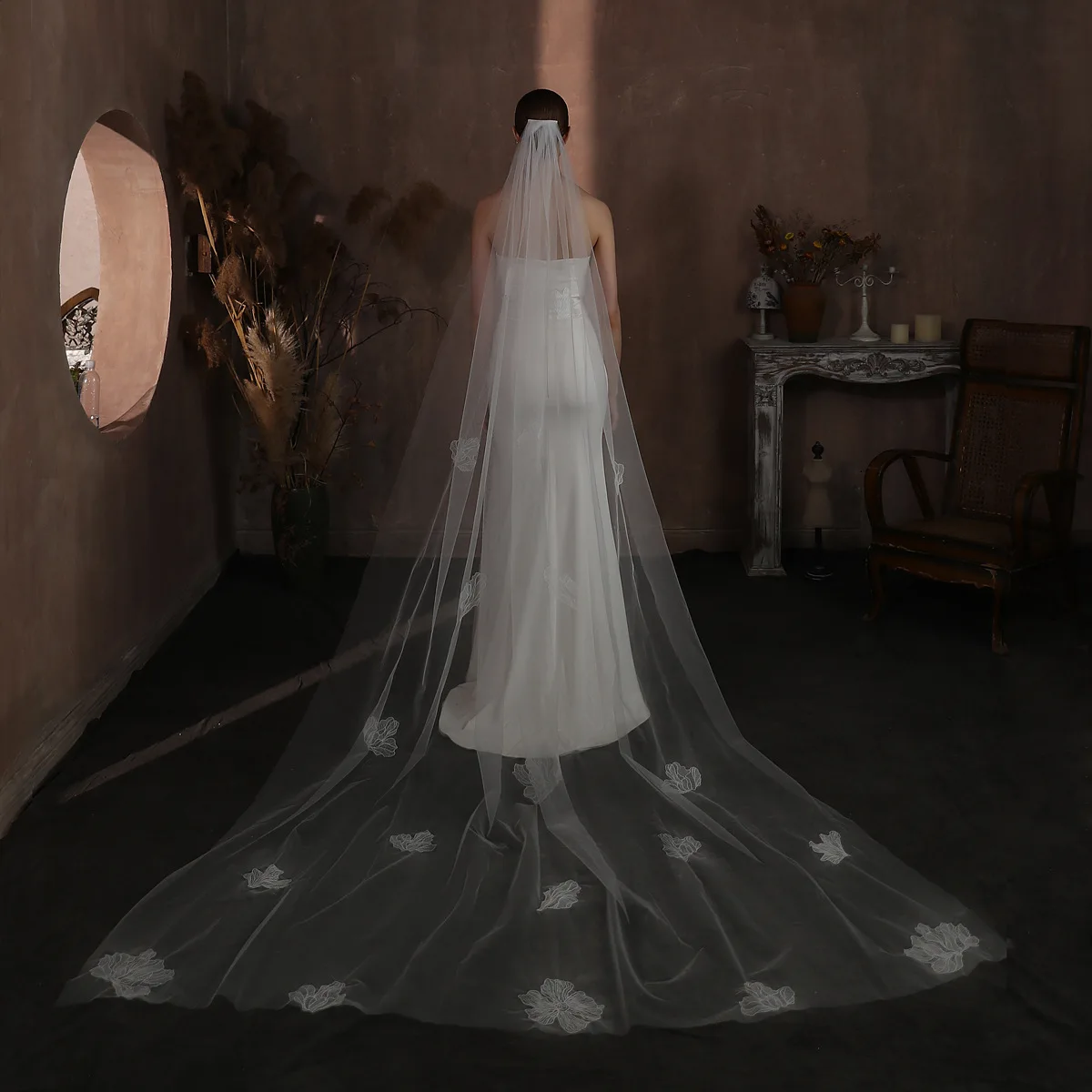 

V328 White Ultra-Fairy Lace Floral Long Trailing Veil for Church Wedding and Travel Photography, Single-Layer Bridal Soft Veil