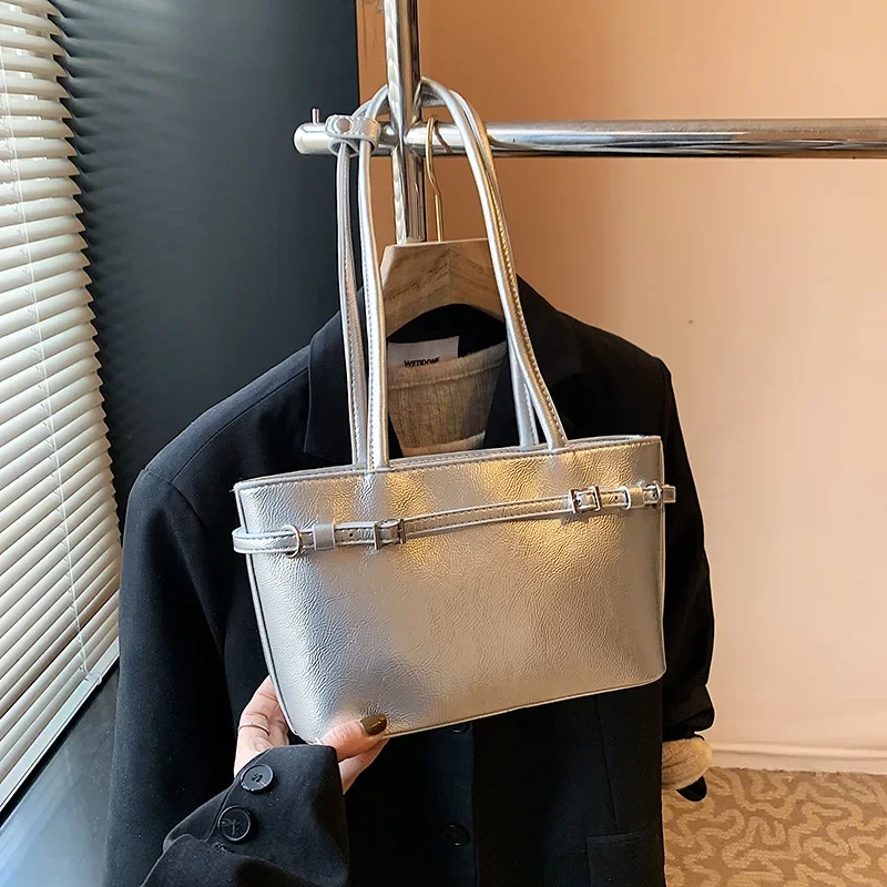 

2025 Новинка! Роскошная минималистичная нишевая большая сумка - универсальная пригородная сумка, высококачественная сумка для подмышек/плеч/ручной