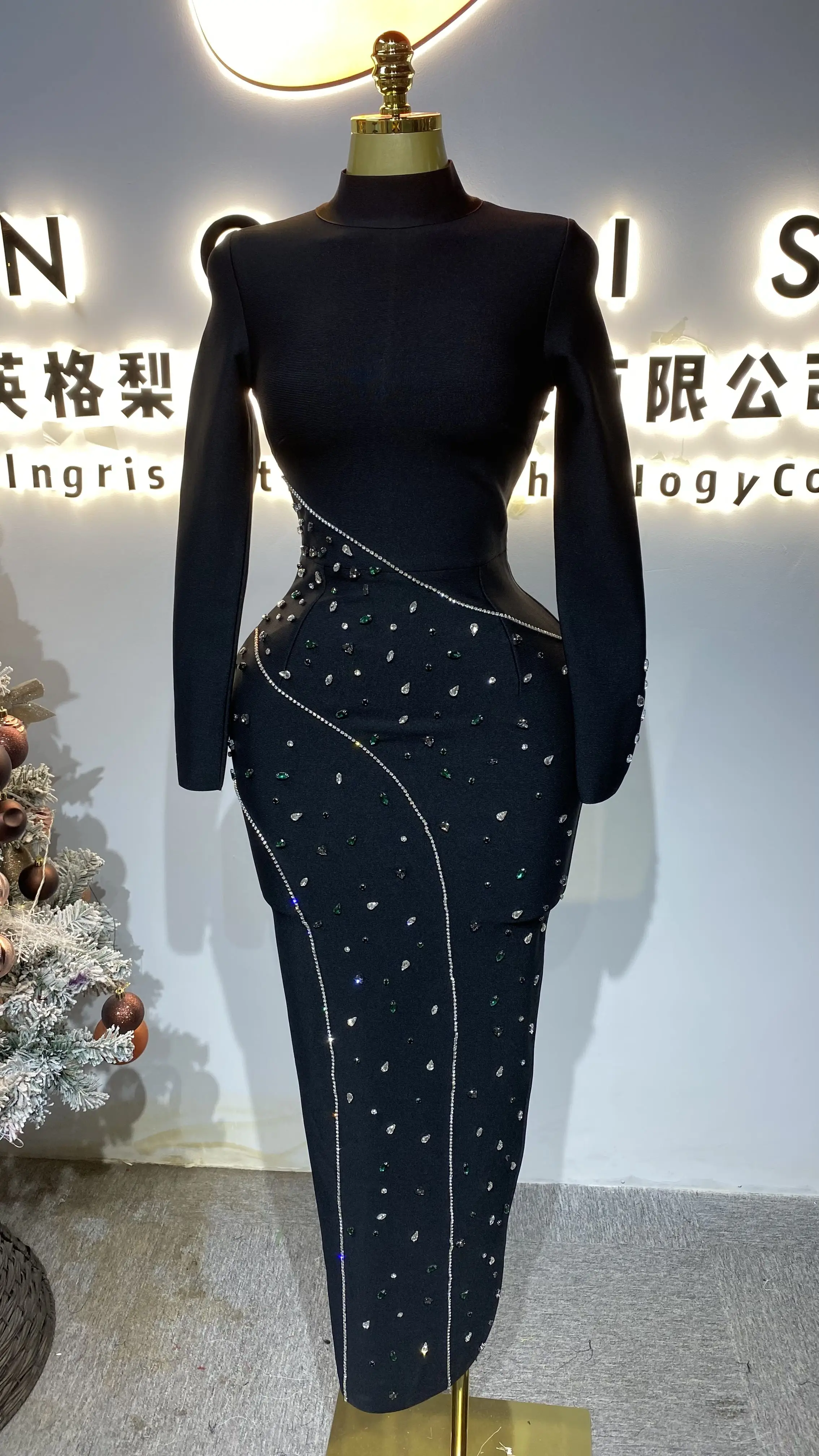 

Fashionable 2025 Elegant Bodycon Dress, Long Sleeve, High Neck, Slim Fit, Party Gown, Formal Evening Wear for Women-GZXX509