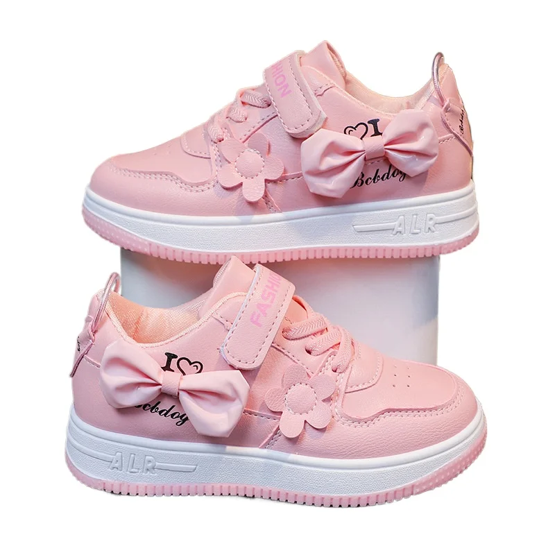 

Girls' Student Sports Board Shoes Butterfly Princess Shoes 2025 Spring New Fashion Soft Bottom Casual Middle aged Girls