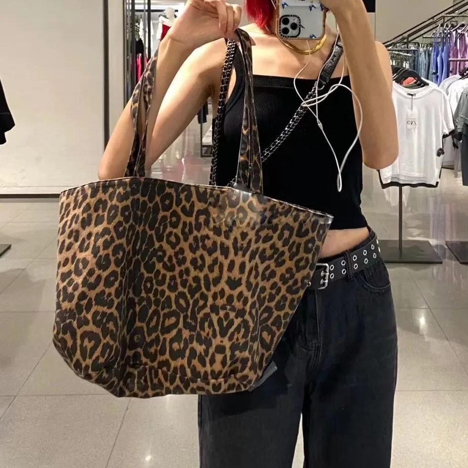 

New Oversize Leopard Tote Bags Luxury Canvas Shoulder Bag Large Capacity Purses and Handbags Animal Printed Shopper Designer Bag