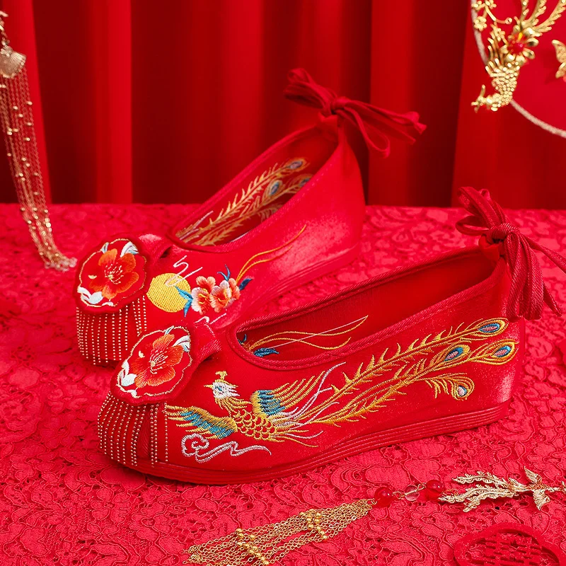 Buty ślubne Jinfeng Damskie wiosenne nowe chińskie tosty Czerwona płaska sukienka Xiuhe