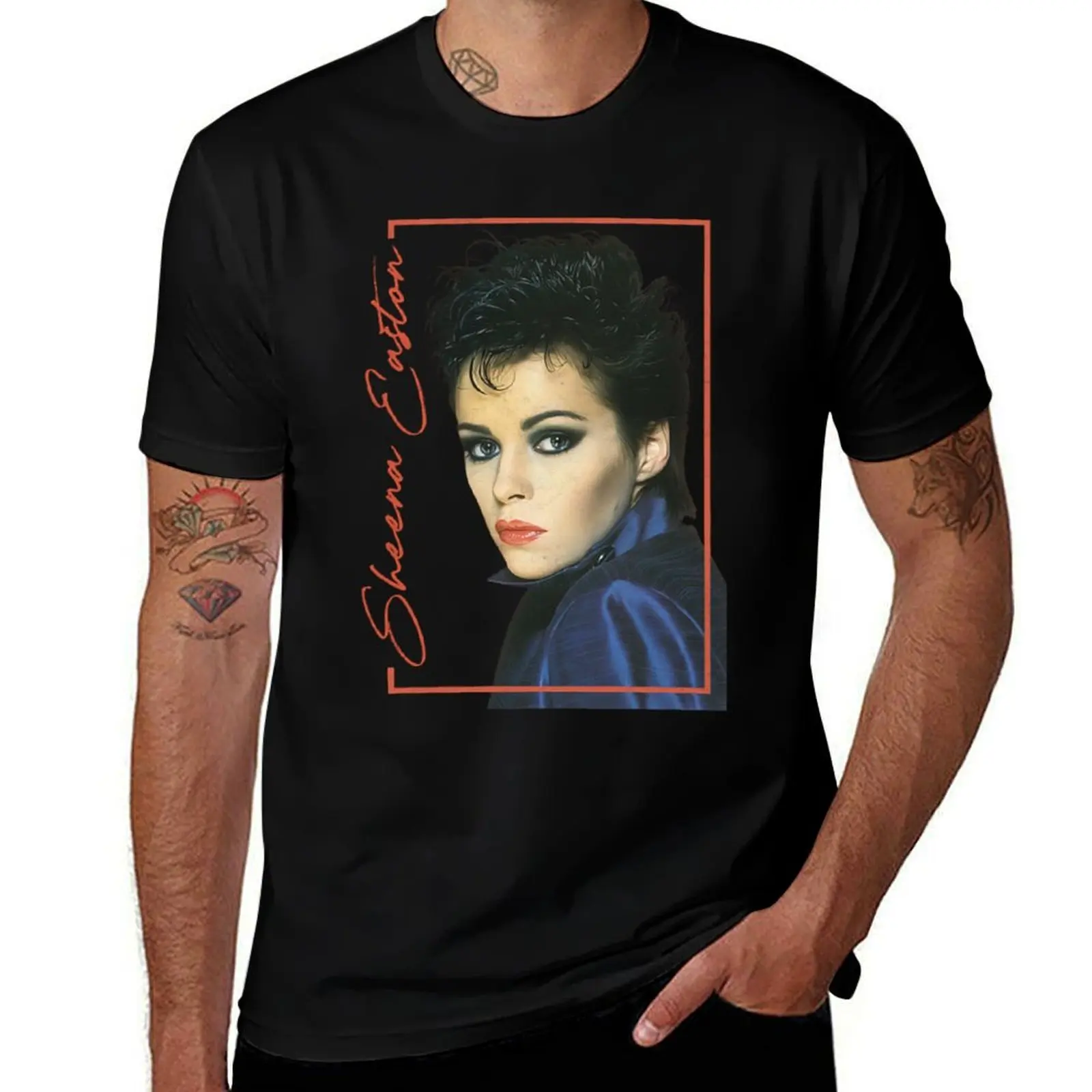 Sheená Eástón / 80s Retró Fán Design T-Shirt t shirt man luxury T-Shirt
