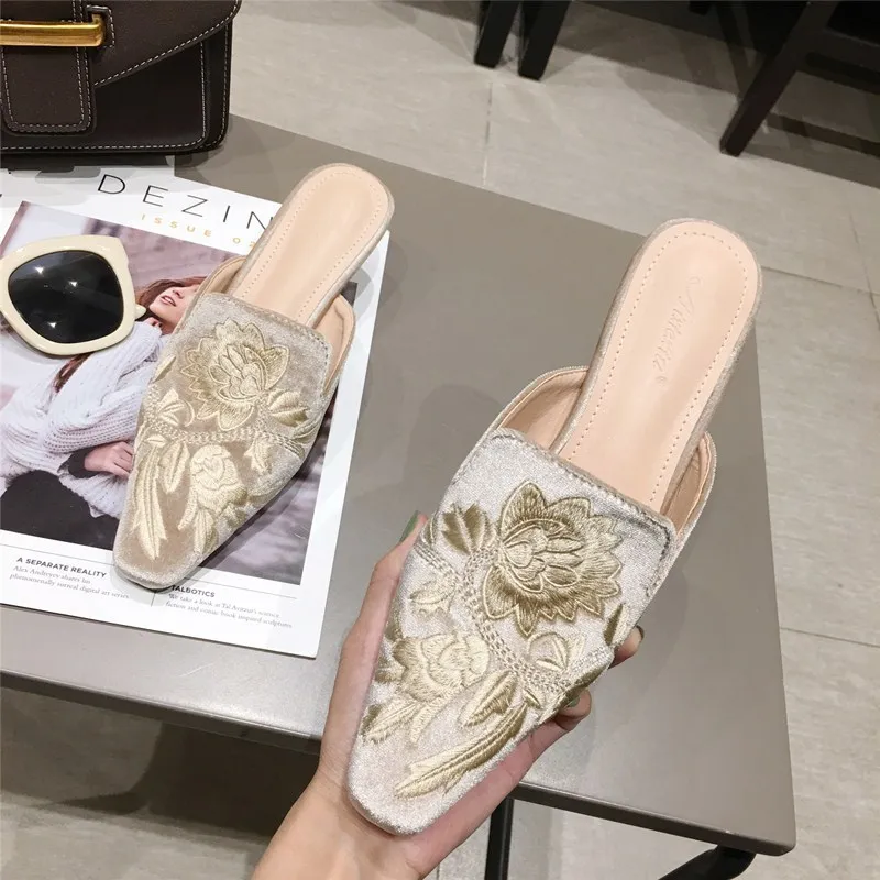 Women Slippers Pointed Toe Slip on Half Slippers Fashion Elegant Embroider Mules Autumn Outdoor Casual Ladies Middle Heel Shoes