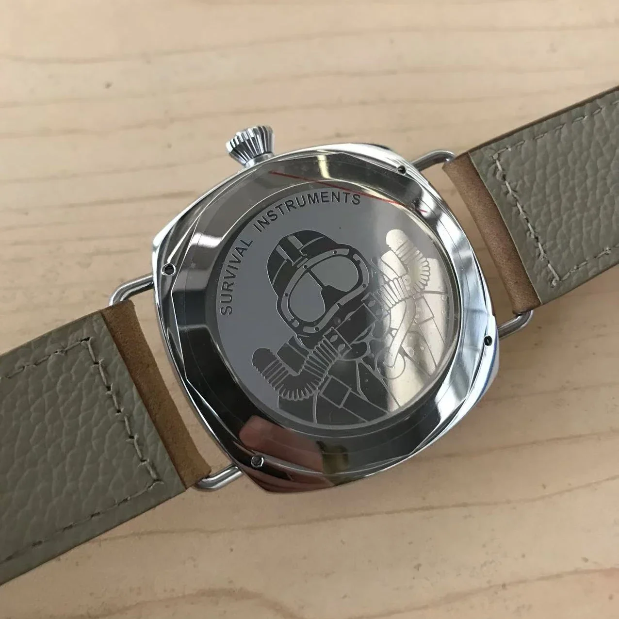 Hruodland 2025 nuevo Reloj de cuarzo para Hombre RONDA 502 Retro 44mm cristal de zafiro Reloj de acero inoxidable para Hombre