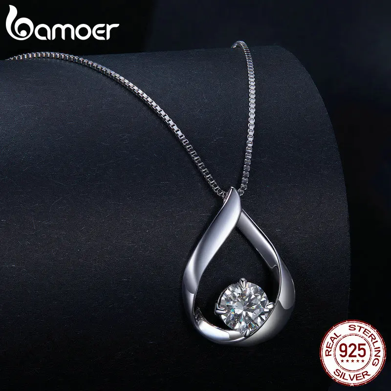 Bamoer 1CT Moissanite Waterdrop Necklace Lab Diamond 925 Sterling Silver Chain Necklace for Women Wedding Valentine's Day Gift