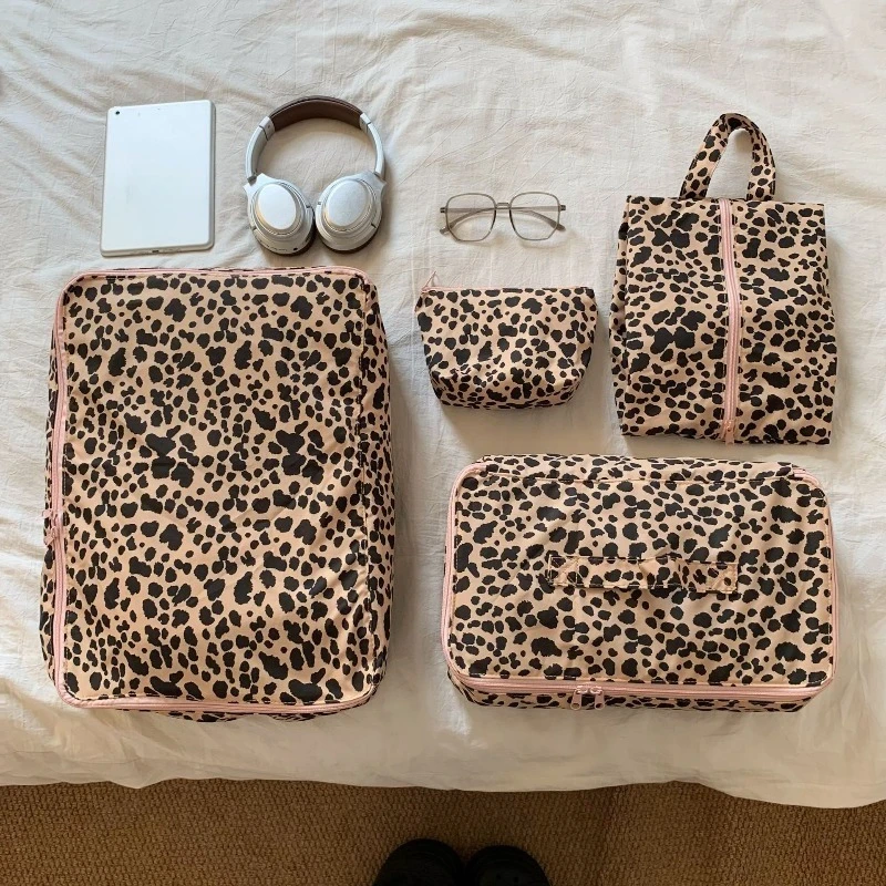 

Leopard Print Travel Storage Bag Large Capacity Portable Luggage Organizer Pouch Clothes Sorting Bag for Business Trip Vacation