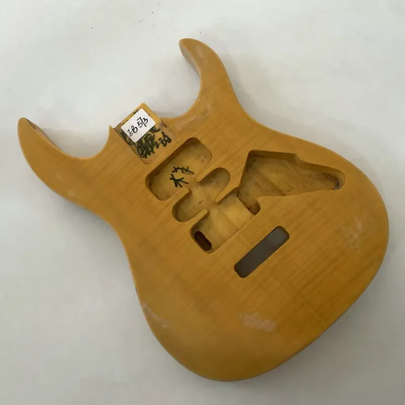 EB573 Custom OEM Order Unfinished ST Guitar Body Natural Flamed Maple HSH Pickups Tremolo Model for DIY