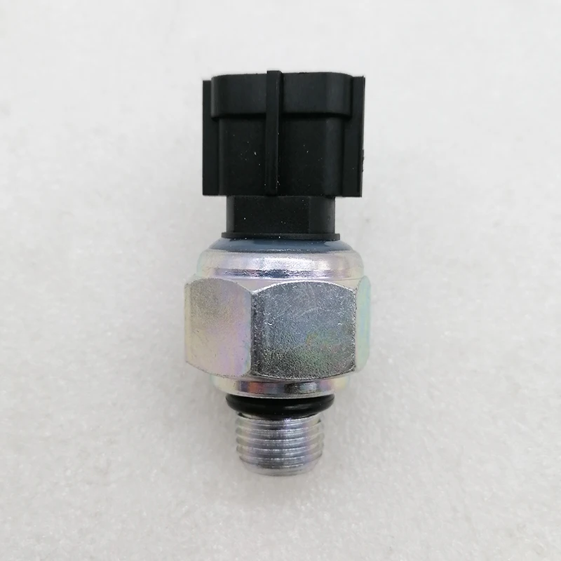 

7861-93-1840 For Komatsu Pressure Sensor PC200-8 Hydraulic Oil Low Pressure Sensor Excavator