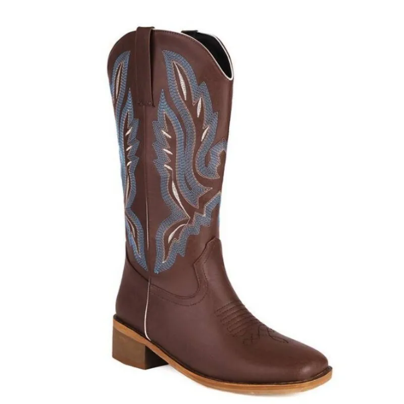 

Fashionable women's boots. Approximately 4cm heel height.Mid calf boots for women Embroidered boots Brown ( yellow) fashion show