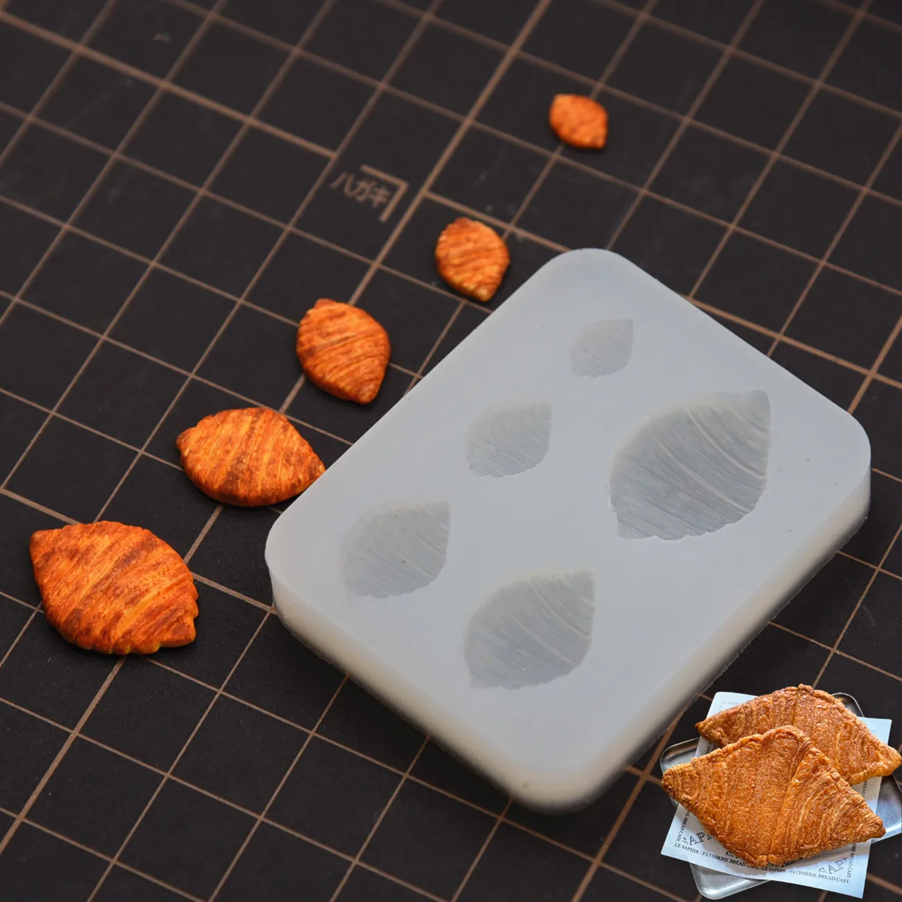 

Pottery Clay Mini Cute Cheese croissant Bread Silicone Mold Handicraft DIY Fasting Molds