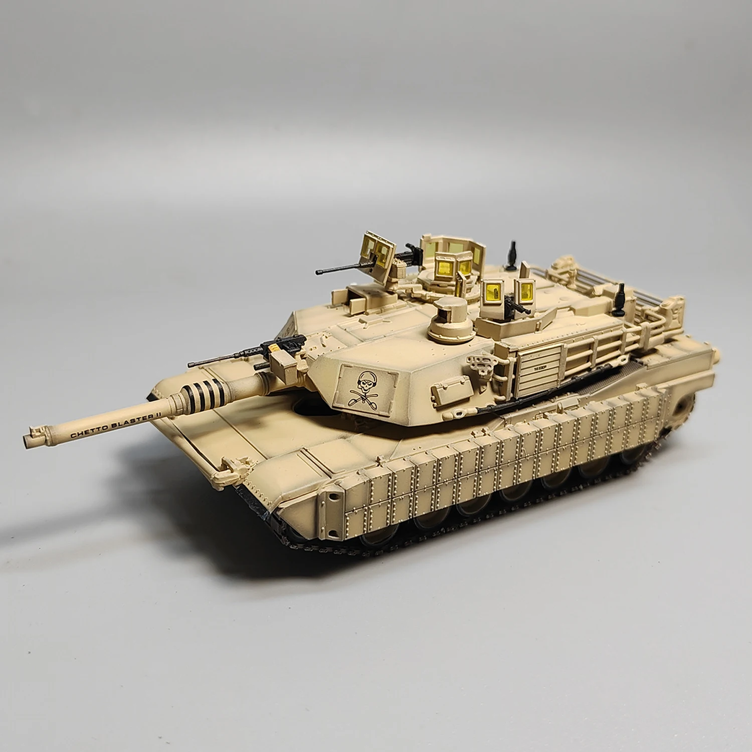 1:72 Scale Plastic American M1A2 Main Battle Tank Model TUSKII Militarized Combat Track Type Classics Adult Gifts Toys Souvenir